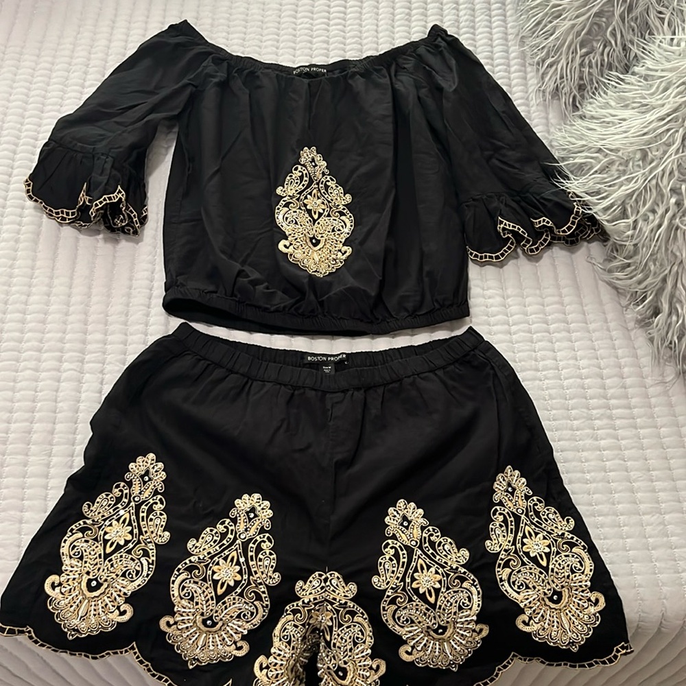 Boston Proper embroidered 2 piece set